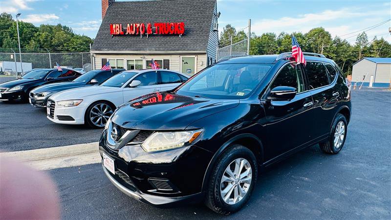 Used 2015 Nissan Rogue SV w/ SV Premium Package image 12