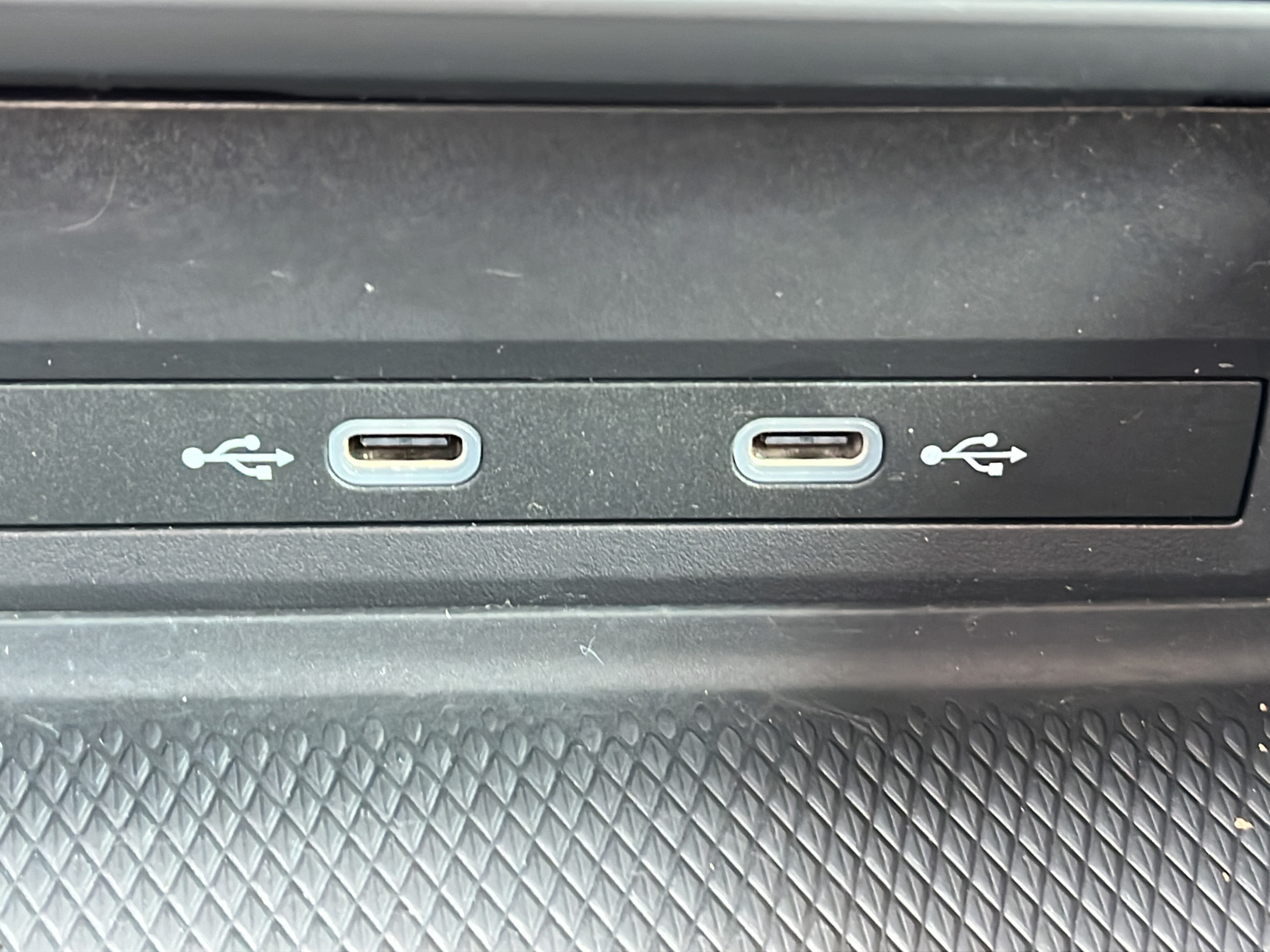 Used 2024 Volkswagen Atlas SE AWD/4WD image 27