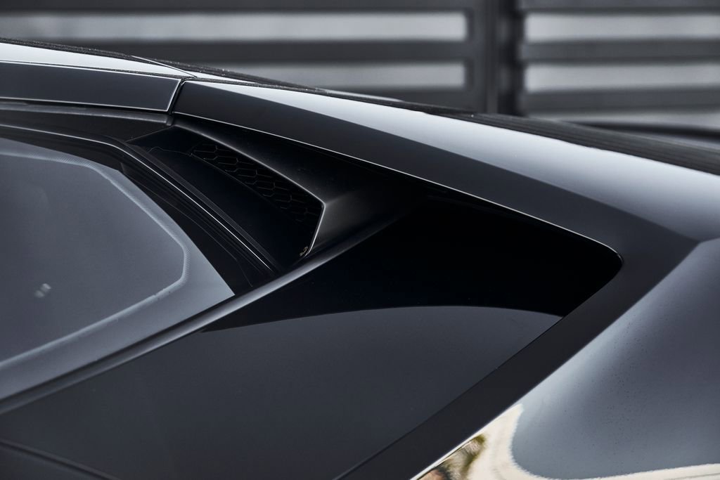 Used 2021 Lamborghini Huracan EVO image 7