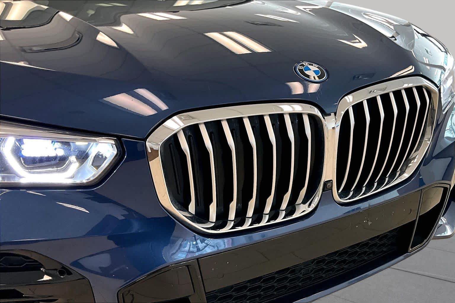Used 2022 BMW X5 xDrive45e w/ M Sport Package AWD/4WD image 28