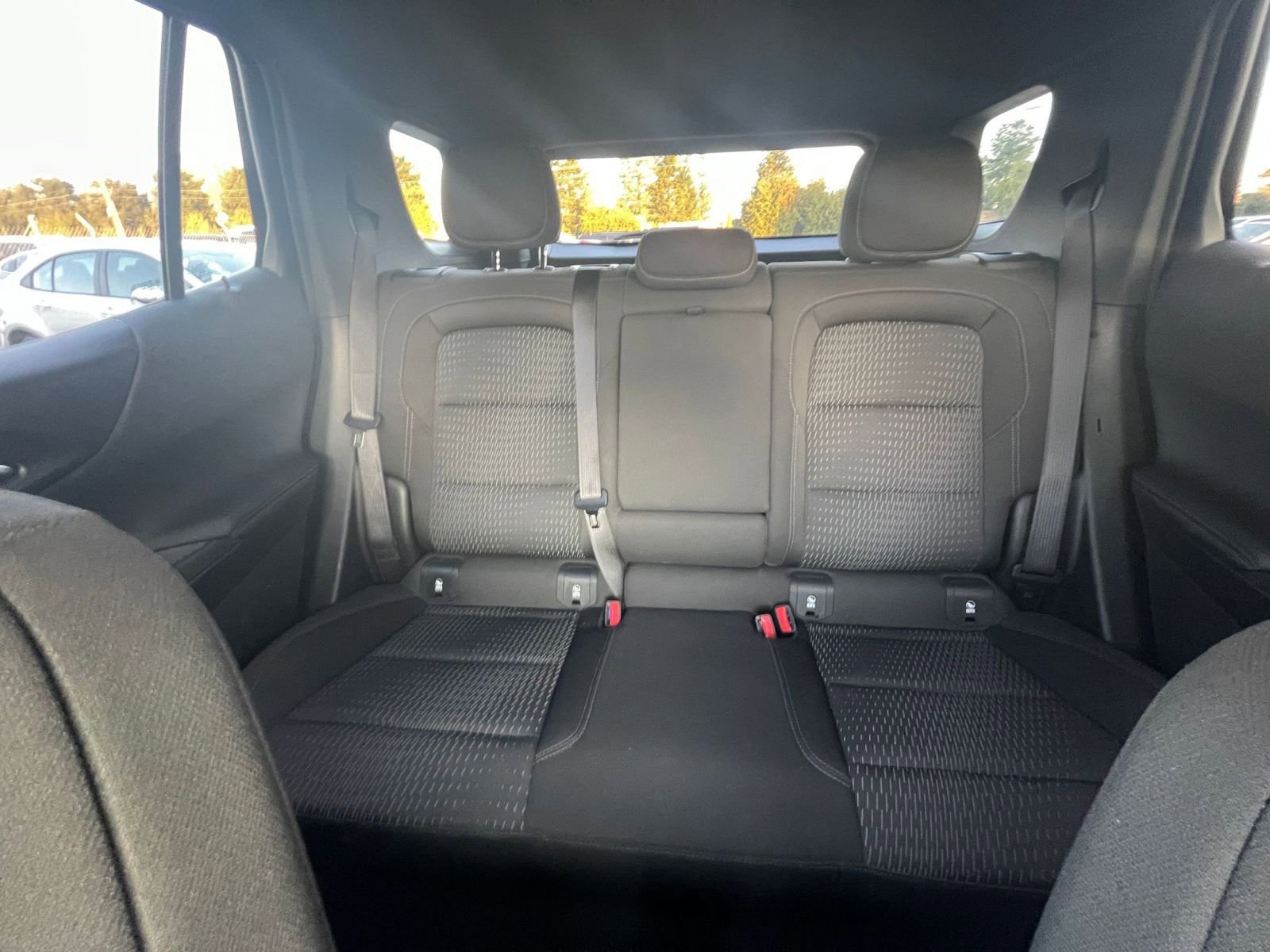 Used 2025 Chevrolet Equinox LT image 37