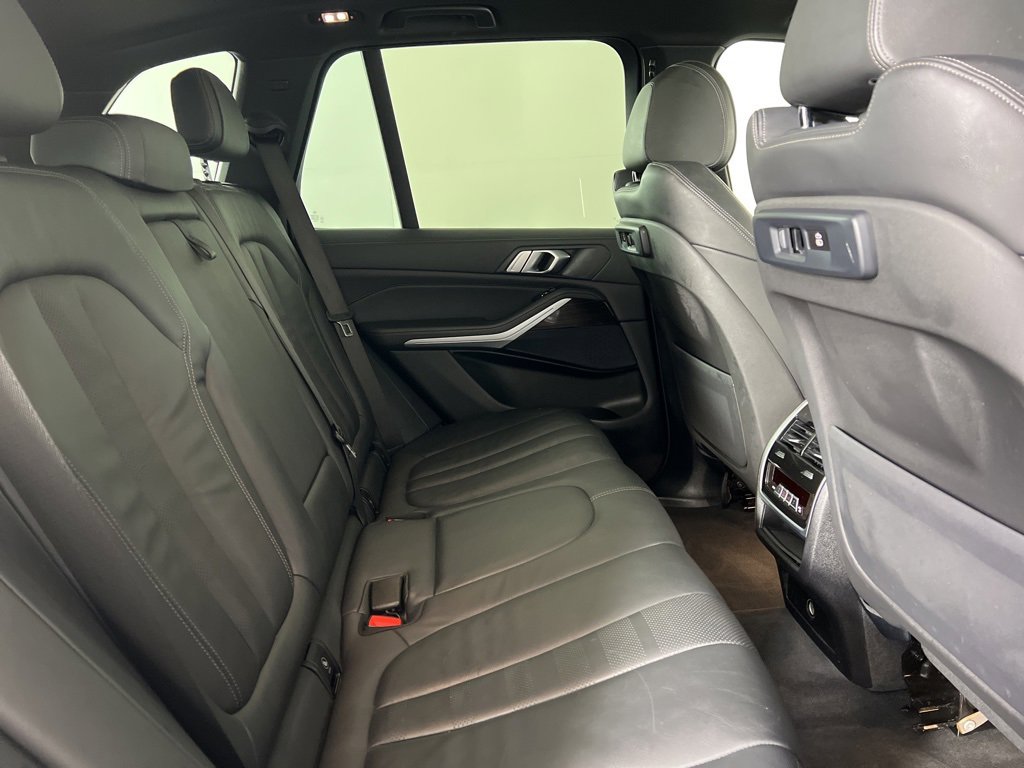 Used 2021 BMW X5 xDrive40i w/ Convenience Package image 40