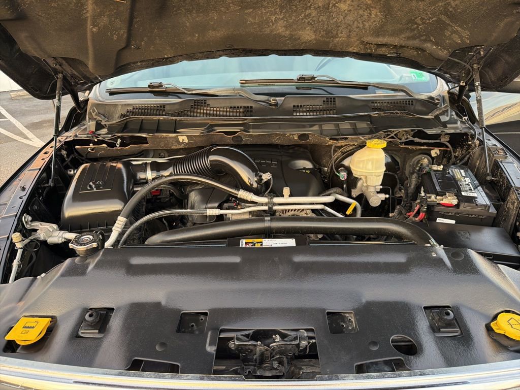 Used 2017 RAM 1500 Classic SLT image 11