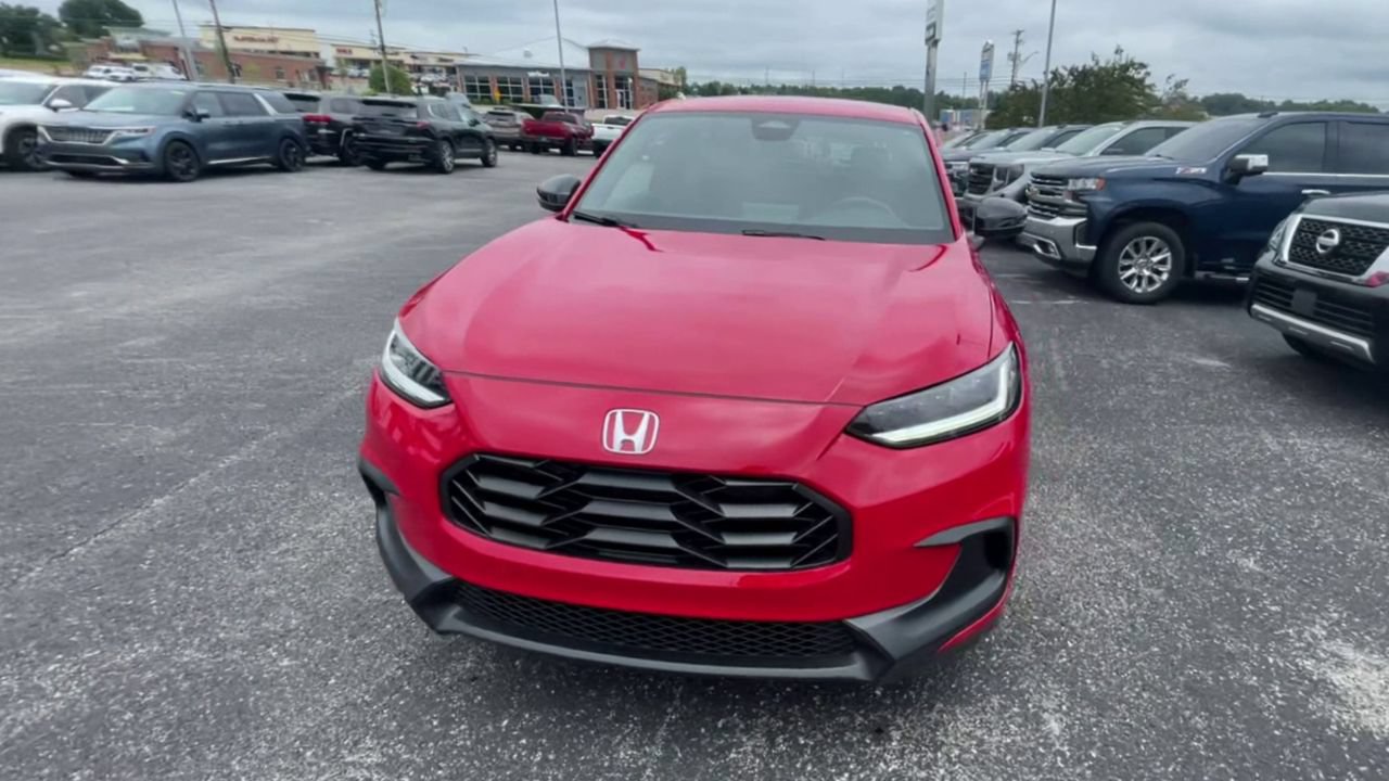 Used 2024 Honda HR-V Sport image 4