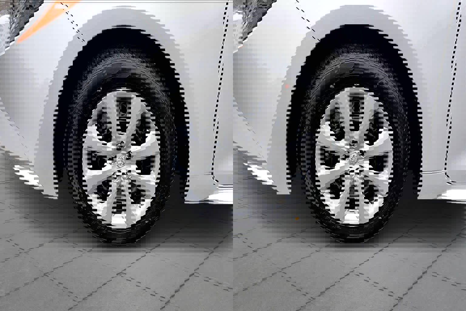 Used 2024 Toyota Corolla LE image 10