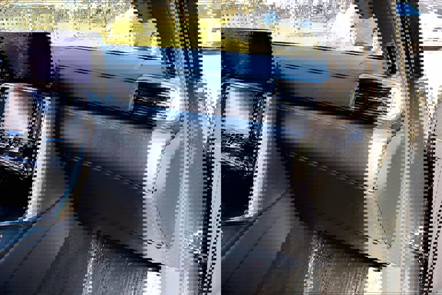 Used 2024 Lexus LX 600 4WD w/ Appearance Package image 19