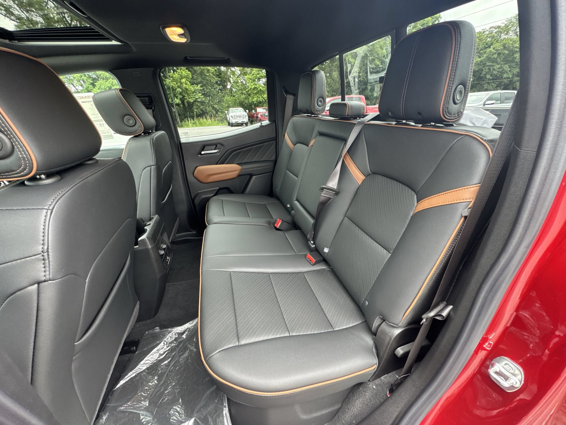 New 2026 GMC Canyon AT4 w/ Technology Plus Package AWD/4WD image 25
