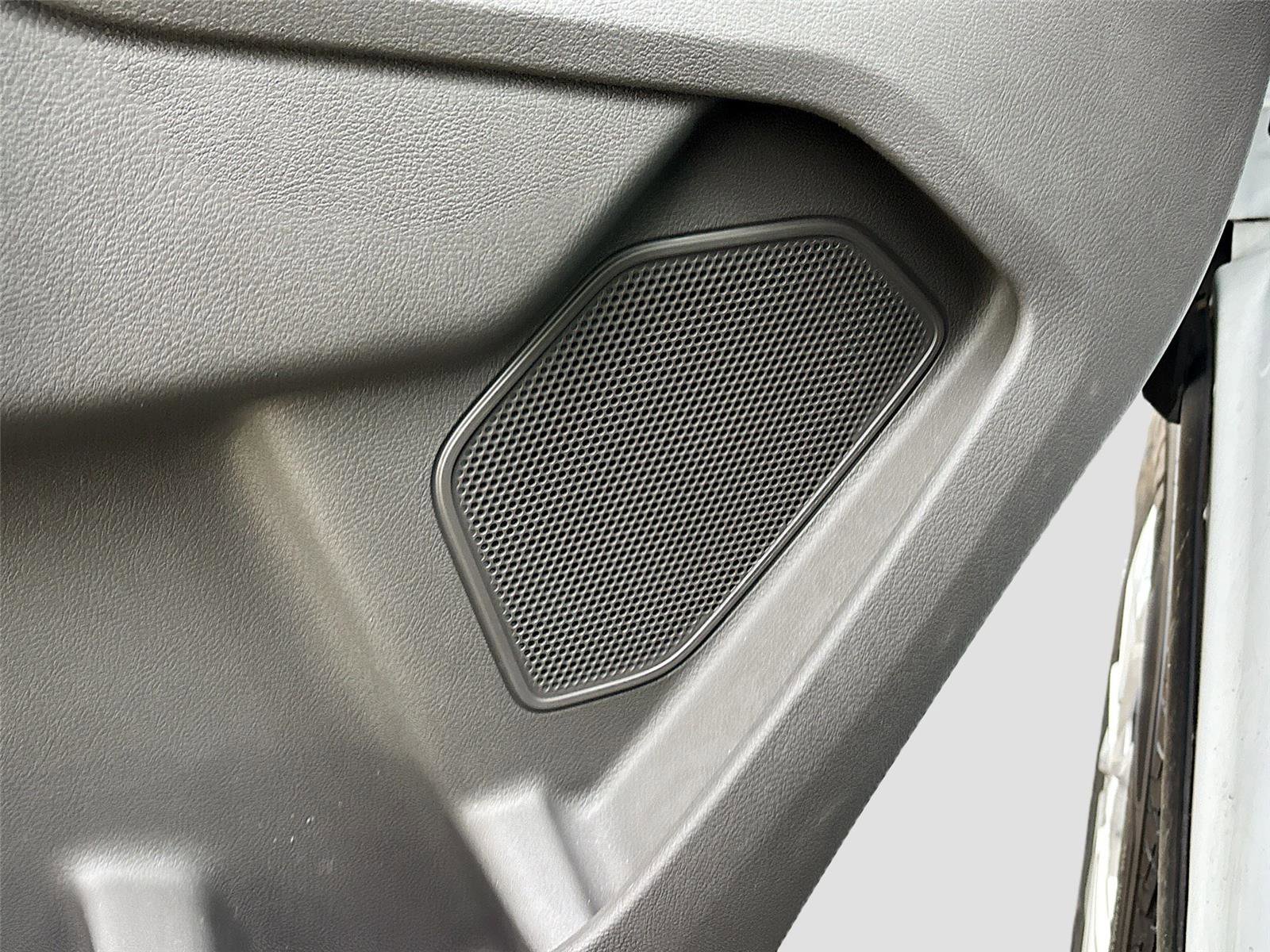 Used 2024 Ford Transit 350 XLT image 19