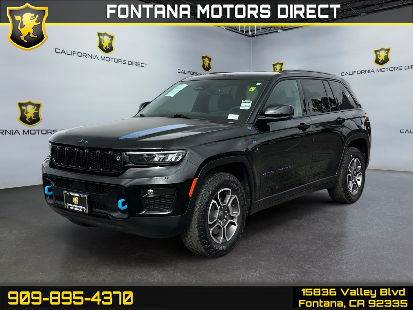 Used 2022 Jeep Grand Cherokee Trailhawk w/ Advanced Protech Group II AWD/4WD image 1