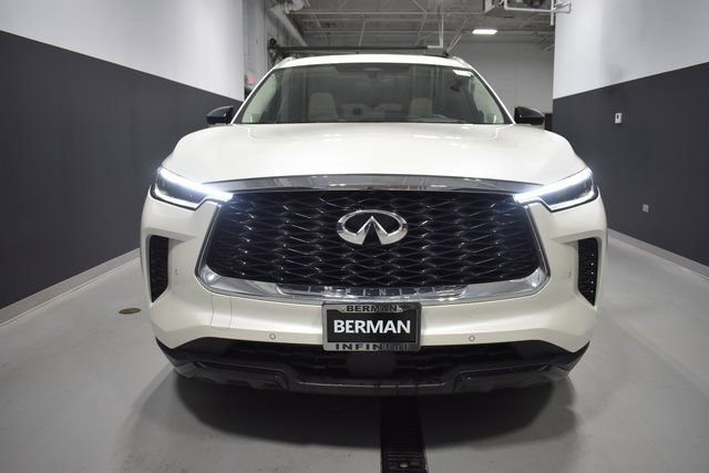 Used 2025 INFINITI QX60 Luxe w/ Vision Package image 6