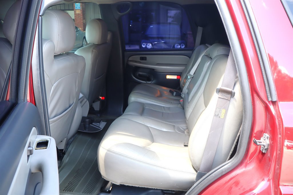 Used 2002 Chevrolet Tahoe LS w/ Traction Pkg RWD image 23