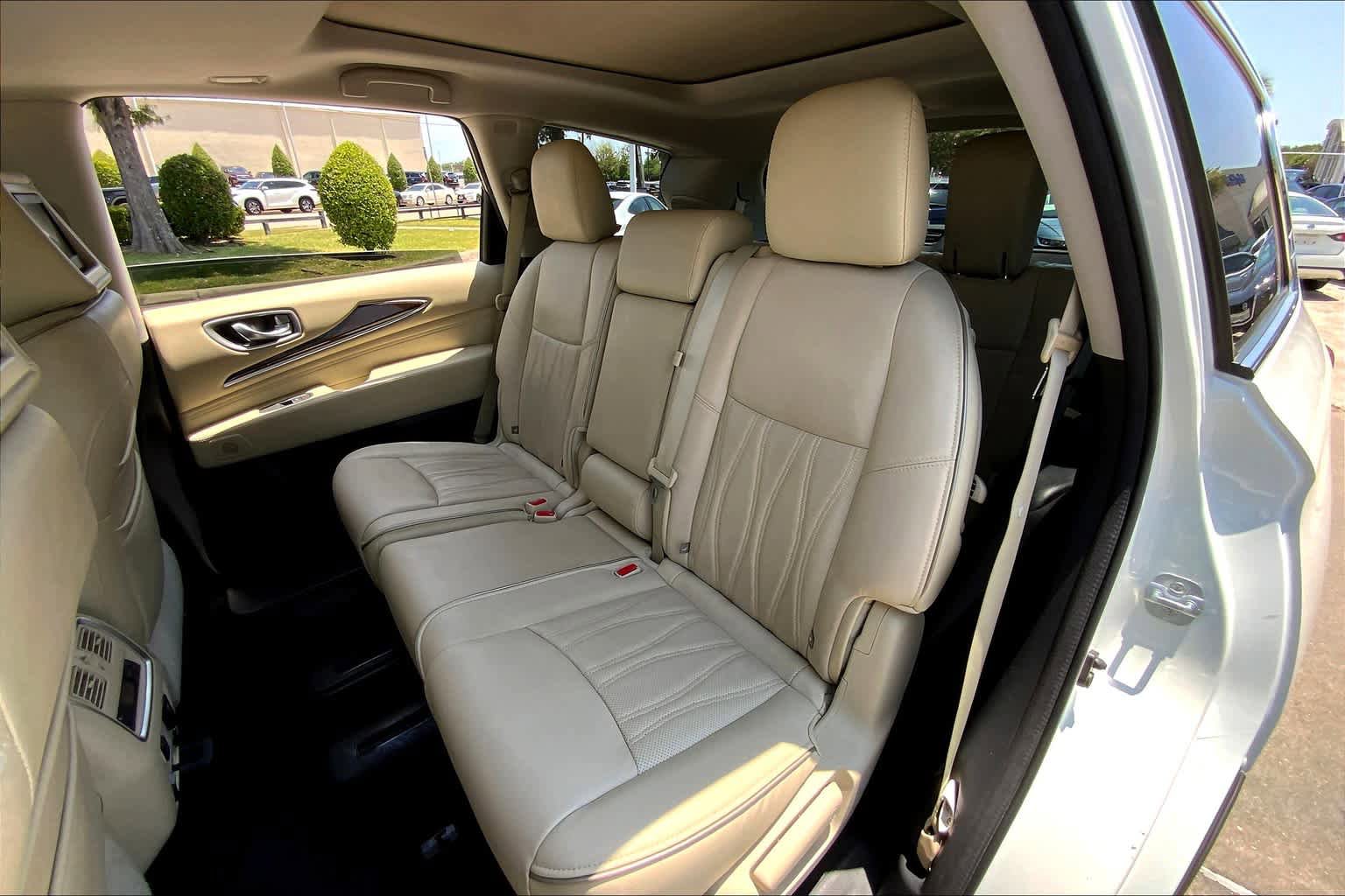 Used 2016 INFINITI QX60 Luxe w/ Deluxe Technology Package AWD/4WD image 21