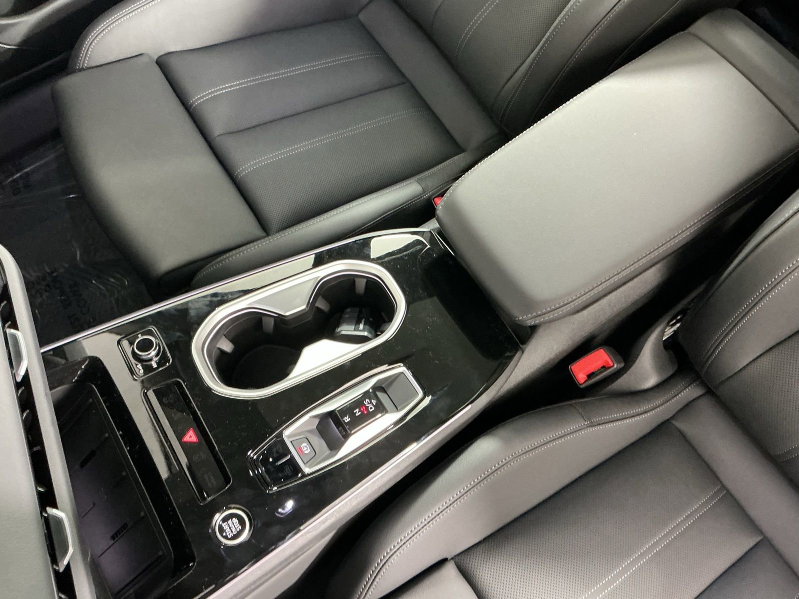 New 2026 Audi A6 Premium Plus AWD/4WD image 16