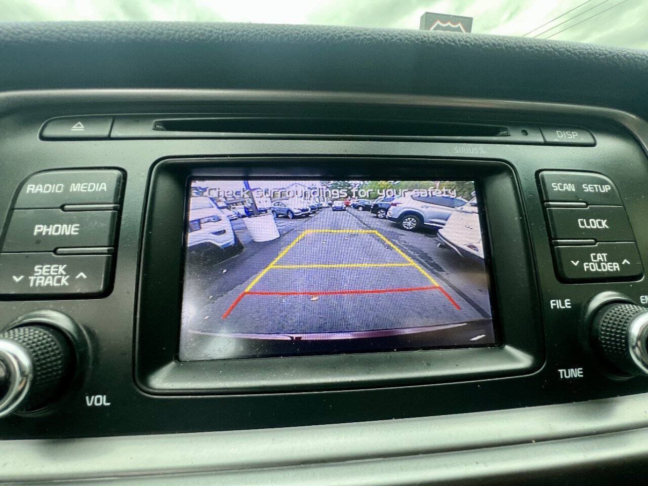 Used 2017 Kia Optima LX FWD image 17