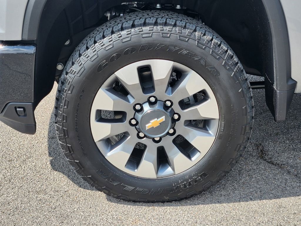 New 2026 Chevrolet Silverado 2500 Custom w/ Custom Value Package AWD/4WD image 12