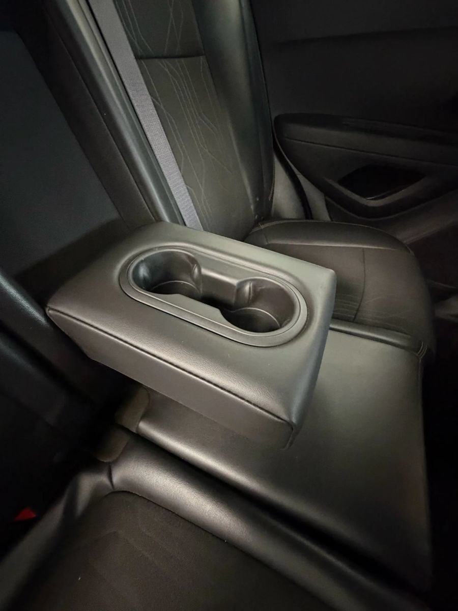 Used 2019 Chevrolet Trax LT w/ LT Convenience Package FWD image 14