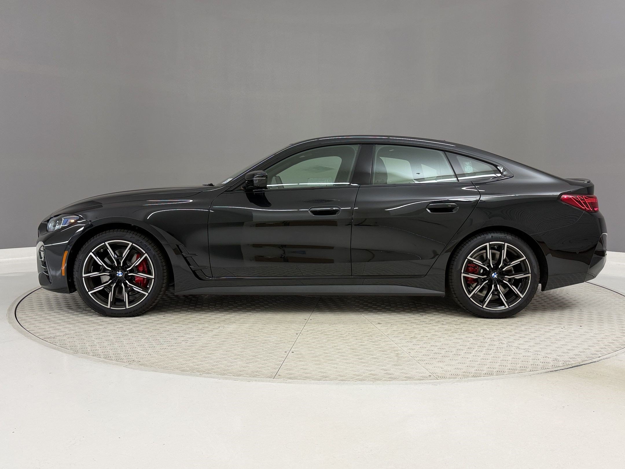 New 2026 BMW 430i w/ M Sport Package RWD image 2