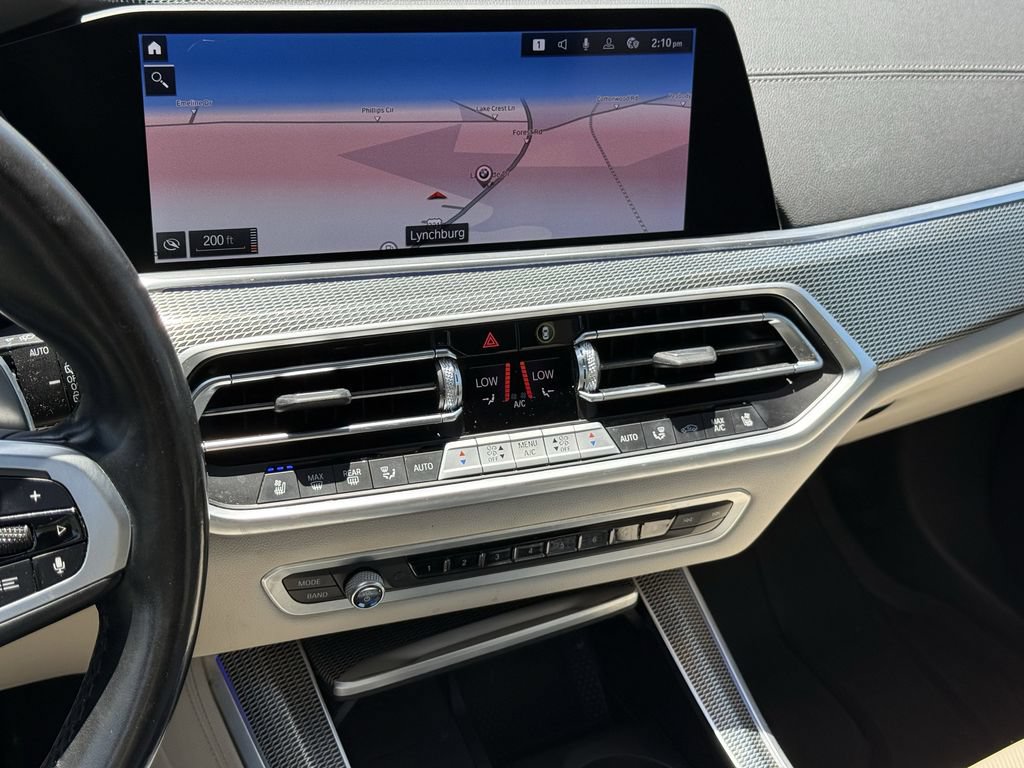 Used 2020 BMW X5 xDrive40i w/ M Sport Package AWD/4WD image 19