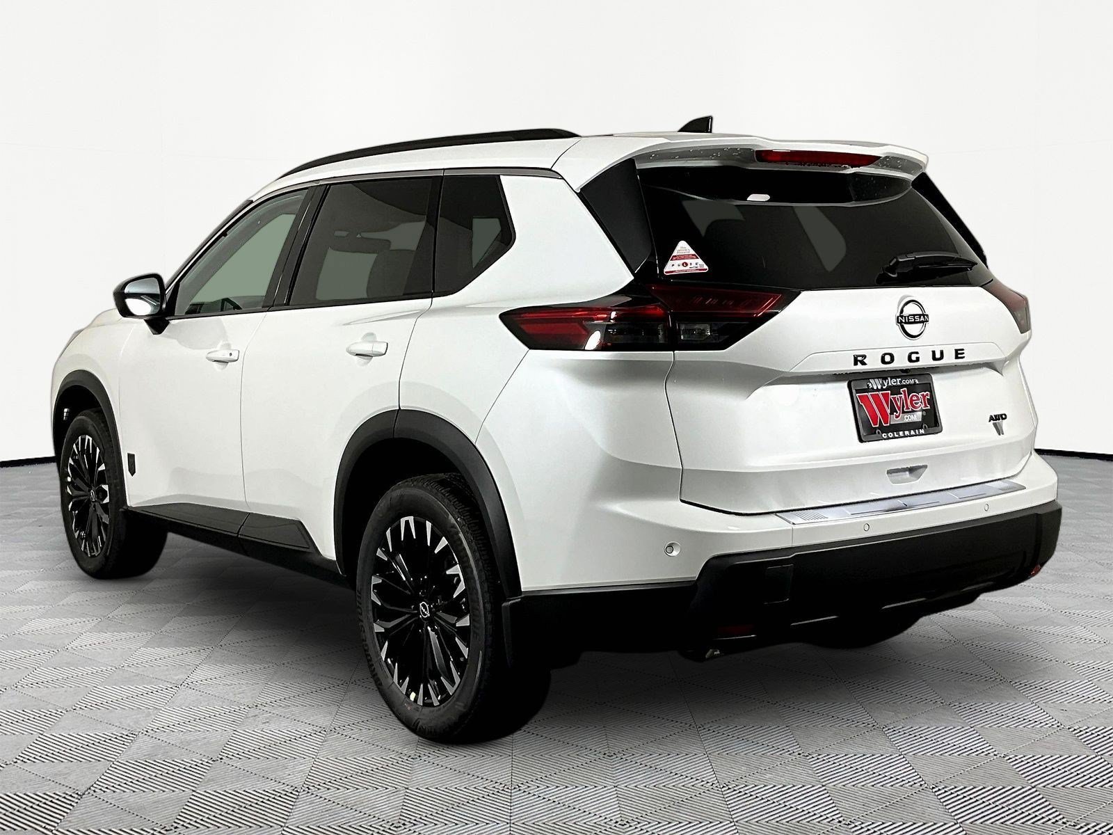 New 2026 Nissan Rogue Dark Armor AWD/4WD image 4