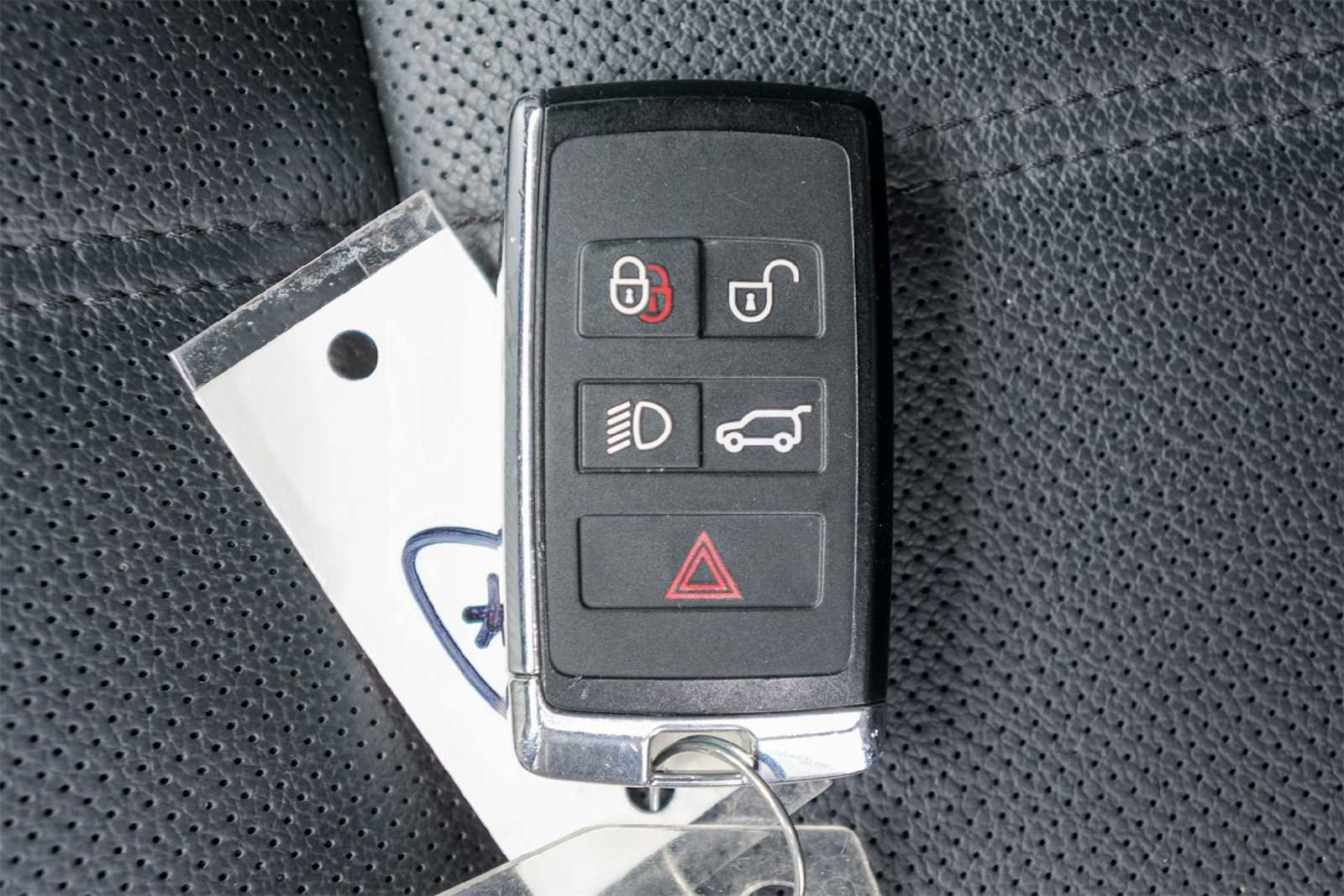 Used 2022 Land Rover Range Rover Evoque S image 20