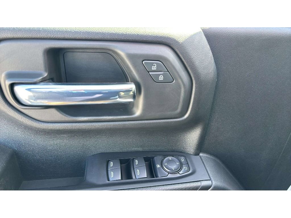 Used 2022 Chevrolet Silverado 1500 Custom w/ Rally Edition AWD/4WD image 18