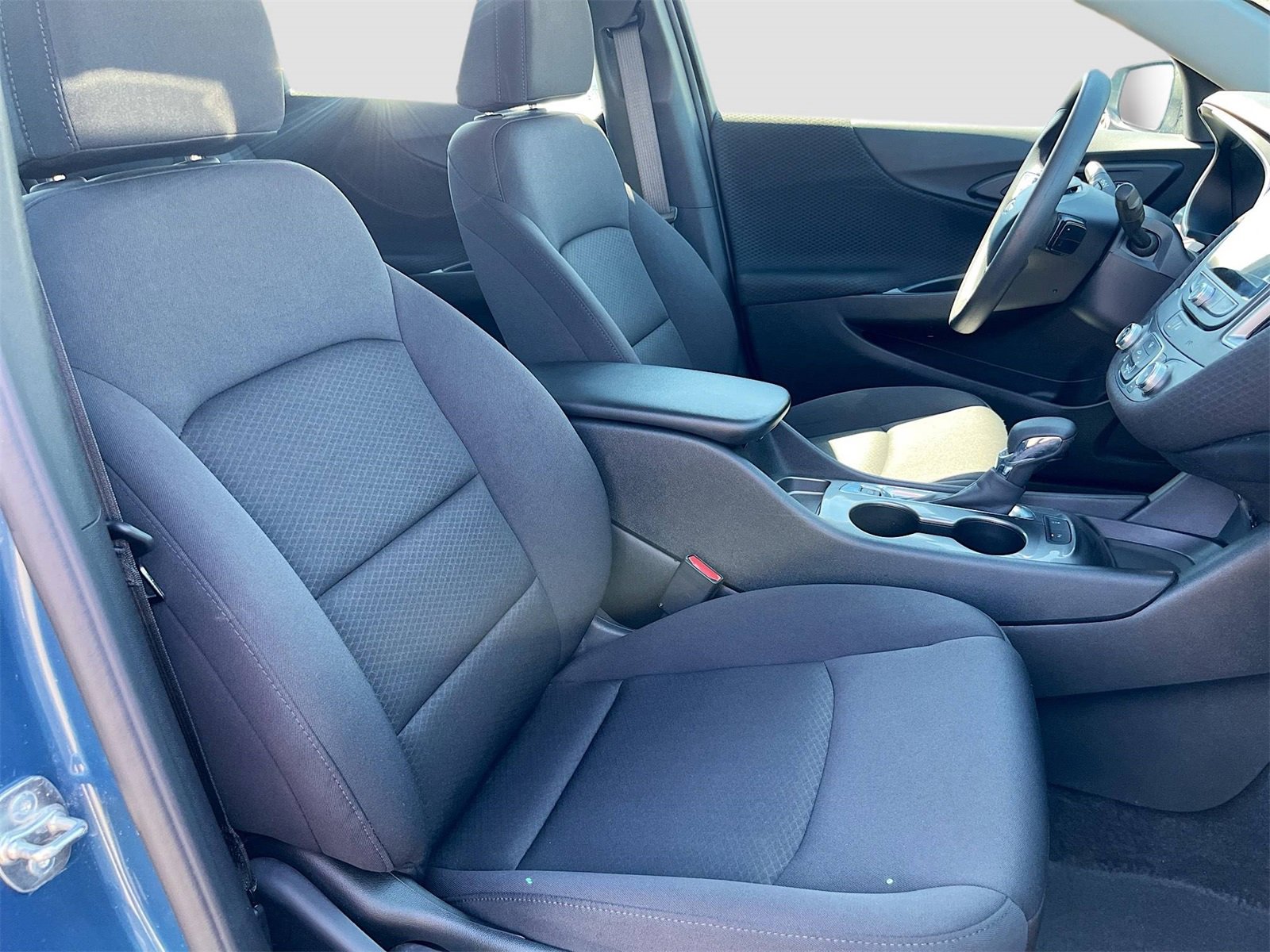 Used 2025 Chevrolet Malibu LS image 25