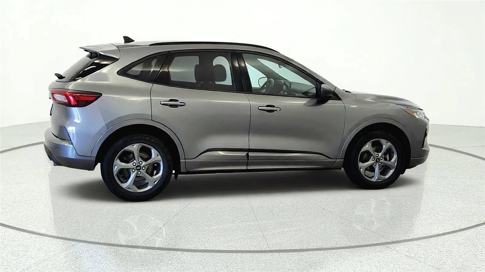 Used 2024 Ford Escape ST-Line FWD image 6