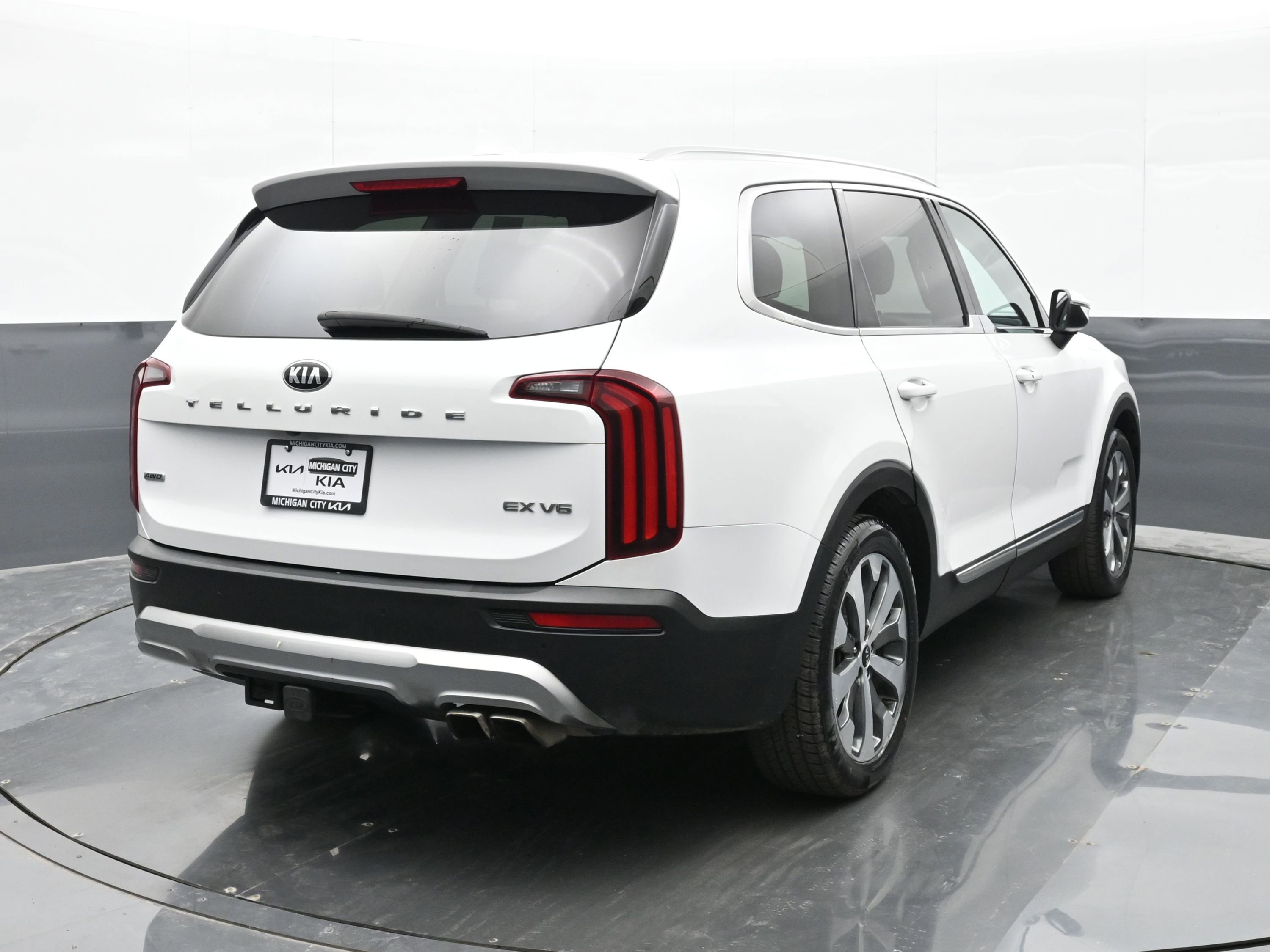 Used 2020 Kia Telluride EX w/ EX Premium Package AWD/4WD image 4