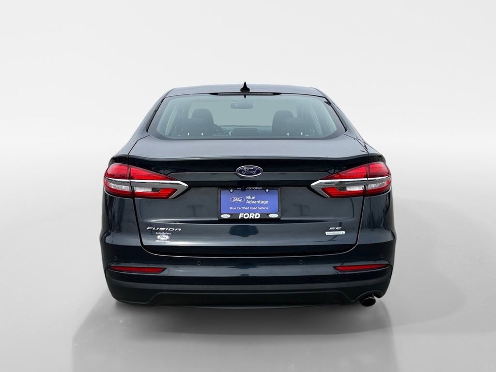 Certified 2020 Ford Fusion SE image 5