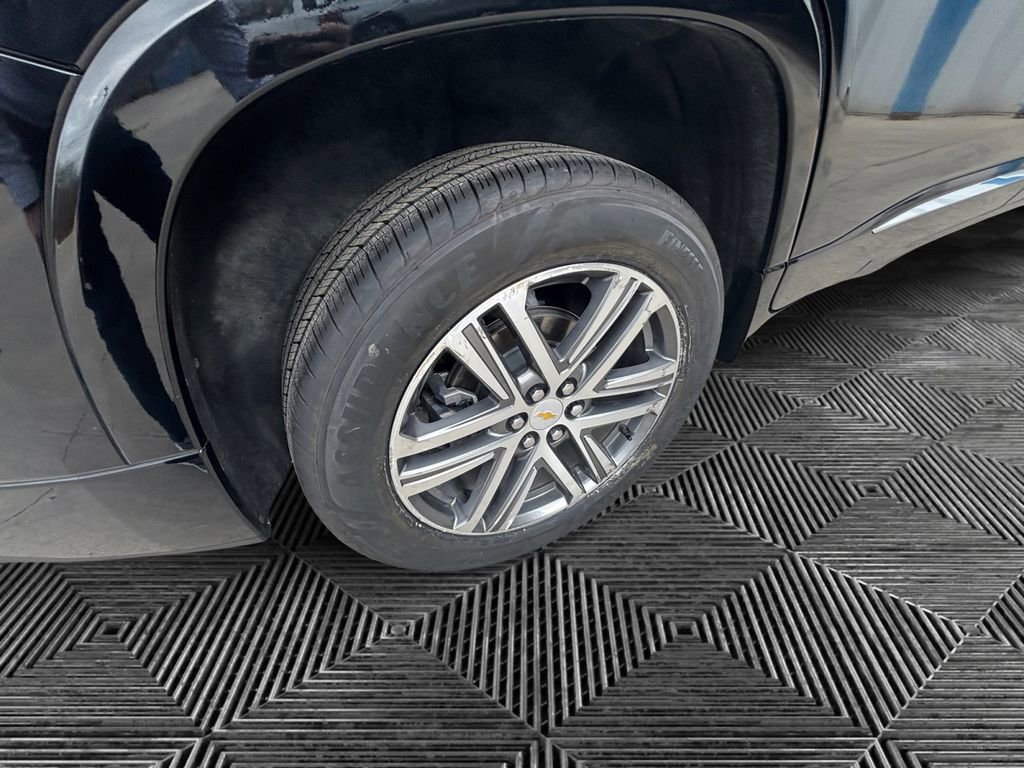 Certified 2023 Chevrolet Traverse High Country w/ LPO, Floor Liner Package image 18