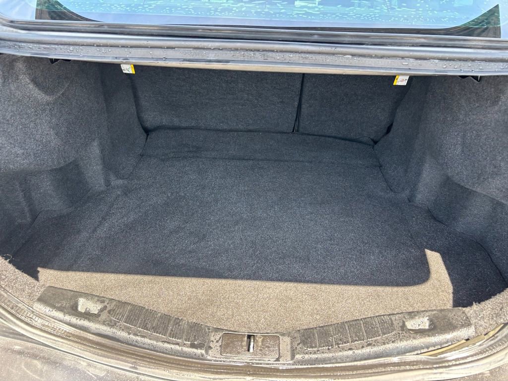 Used 2020 Ford Fusion SE FWD image 32