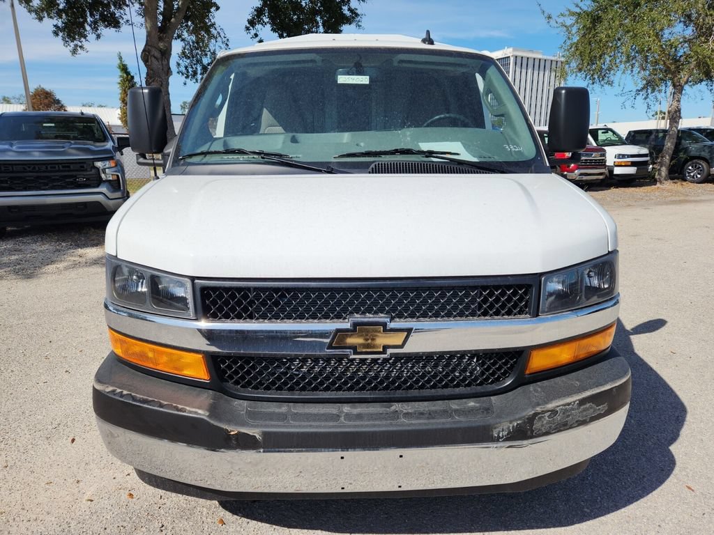 New 2025 Chevrolet Express 3500 w/ Power Convenience Package RWD image 4