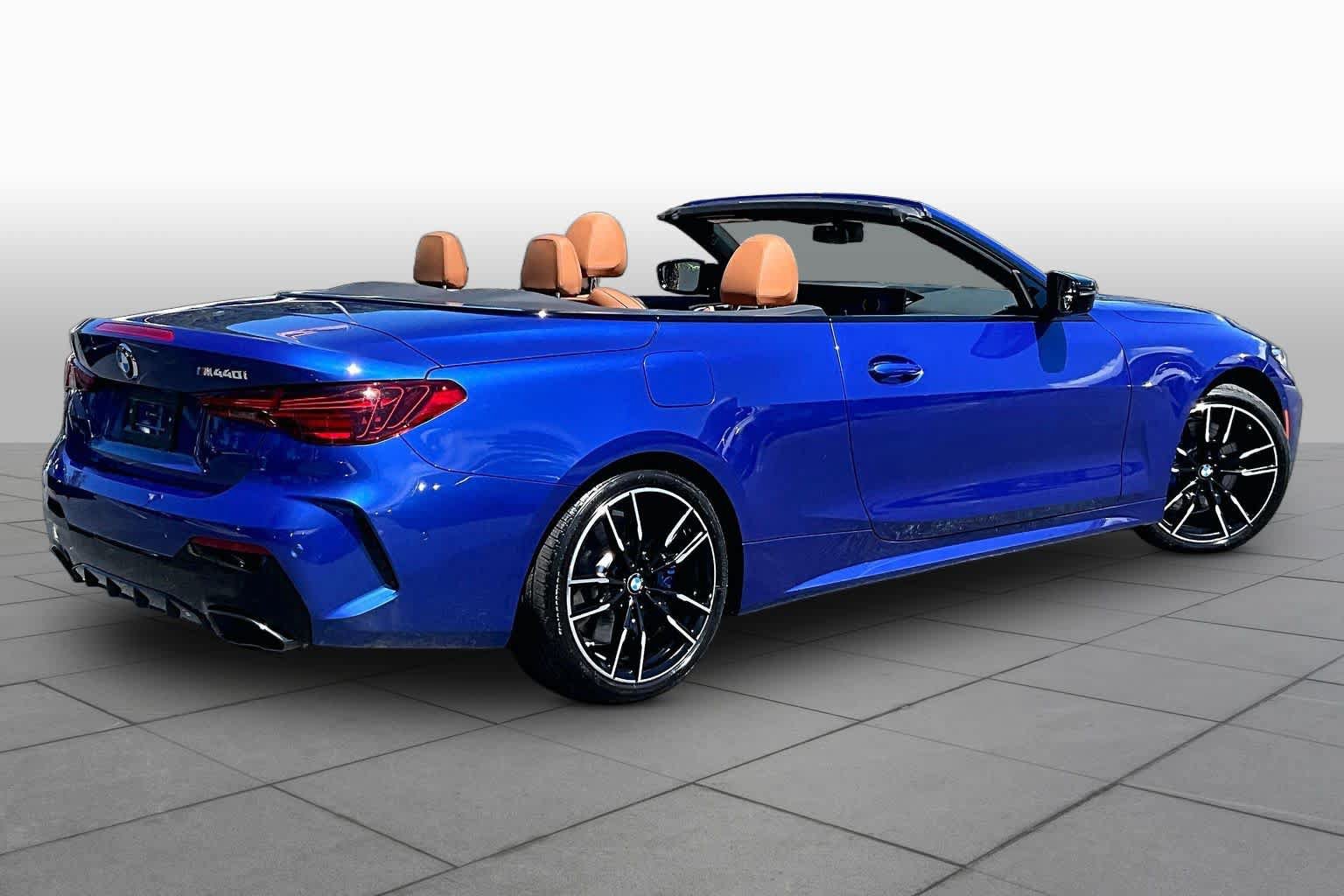 Used 2026 BMW M440i Convertible RWD image 13