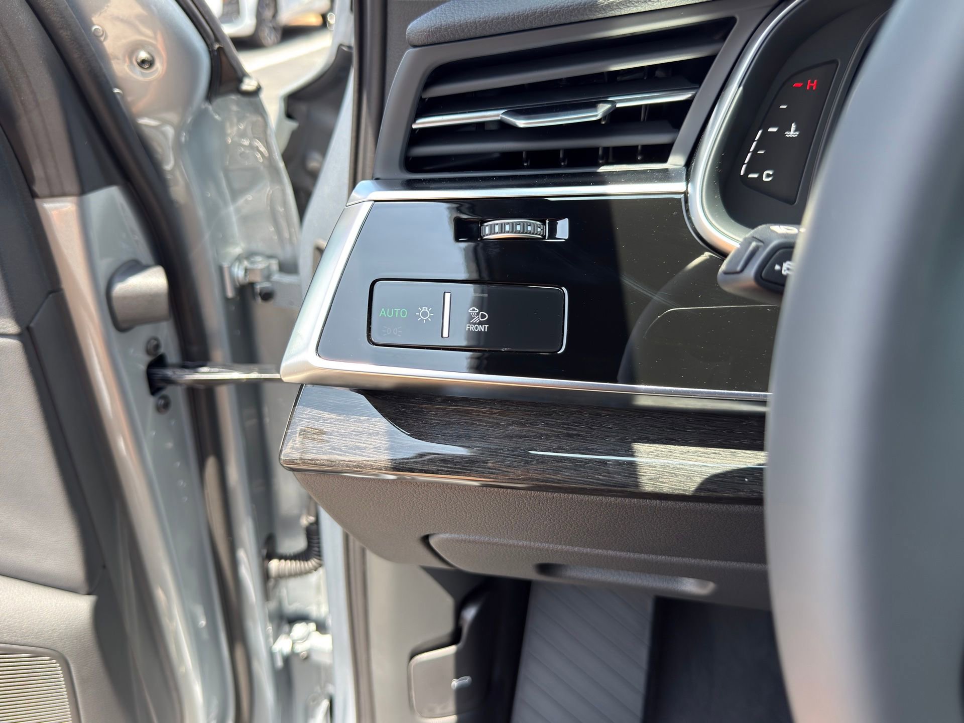 New 2026 Audi Q7 3.0T Premium Plus AWD/4WD image 20