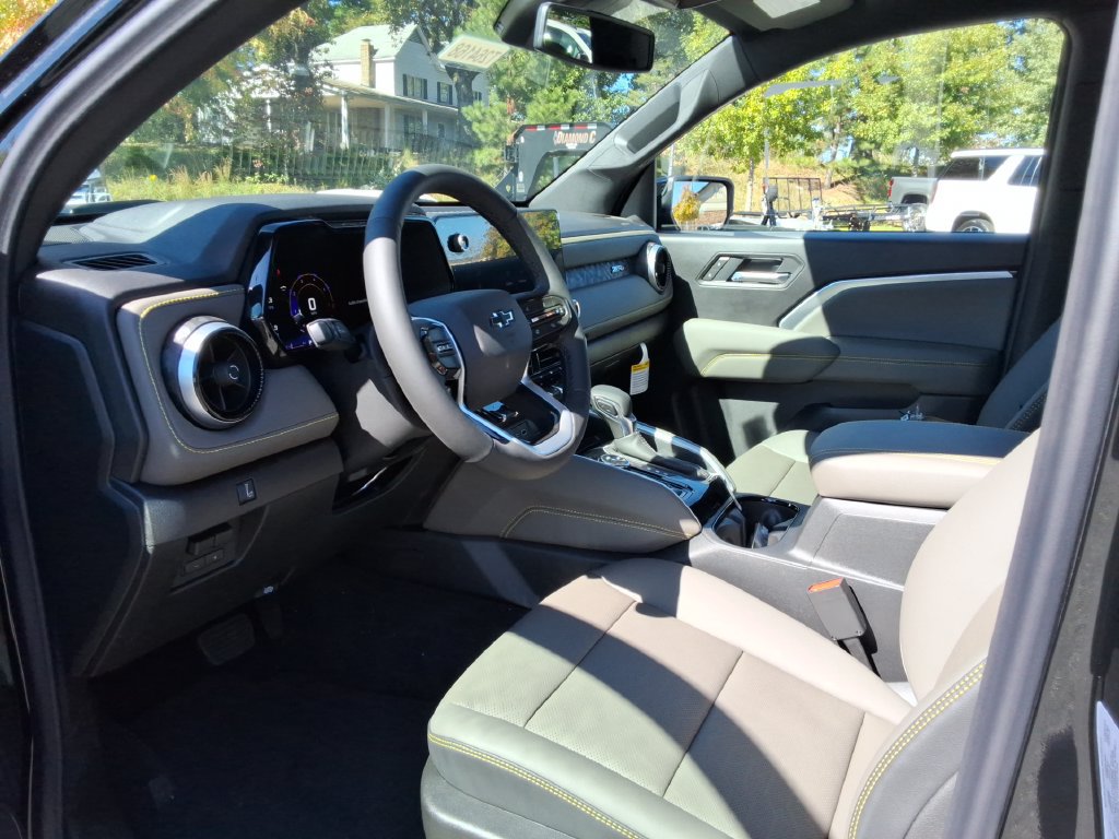 New 2026 Chevrolet Colorado ZR2 w/ Technology Package AWD/4WD image 20