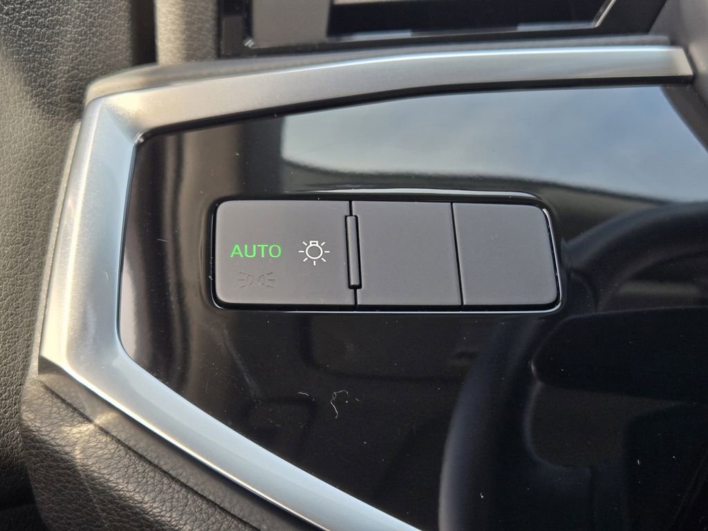 Certified 2021 Audi Q3 2.0T Premium w/ Convenience Package image 26