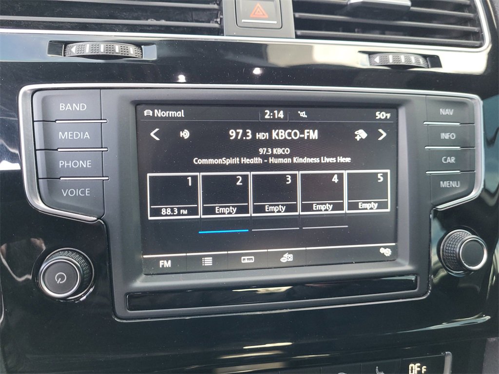 Used 2017 Volkswagen Golf R 4-Door image 25