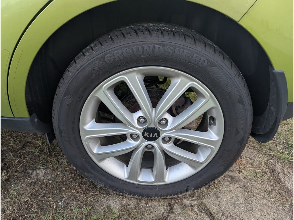 Used 2017 Kia Soul + w/ UVO Package FWD image 9