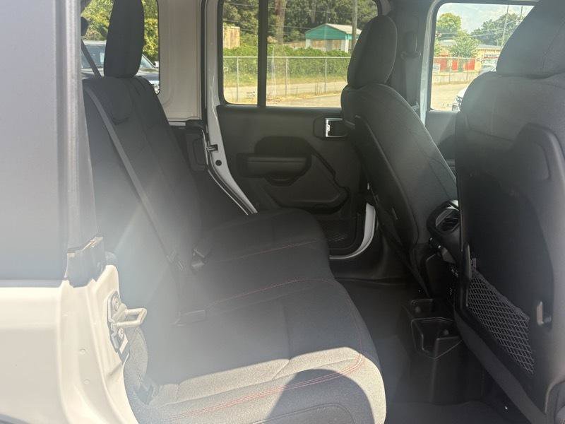 Used 2026 Jeep Wrangler Unlimited Rubicon AWD/4WD image 7