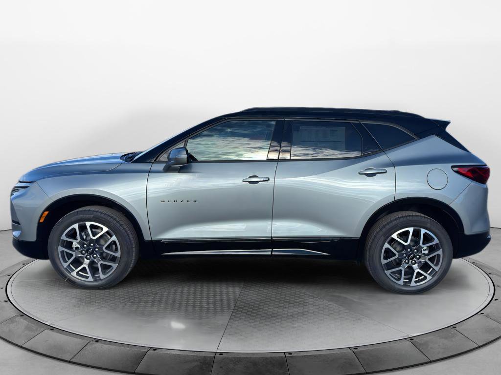 New 2026 Chevrolet Blazer RS image 2
