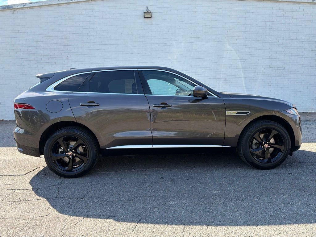 Used 2021 Jaguar F-PACE AWD/4WD image 1