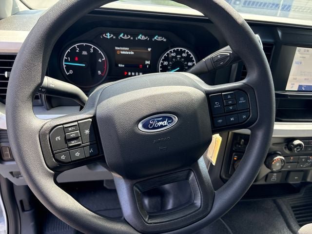 New 2026 Ford F550 4x4 Regular Cab Super Duty image 13