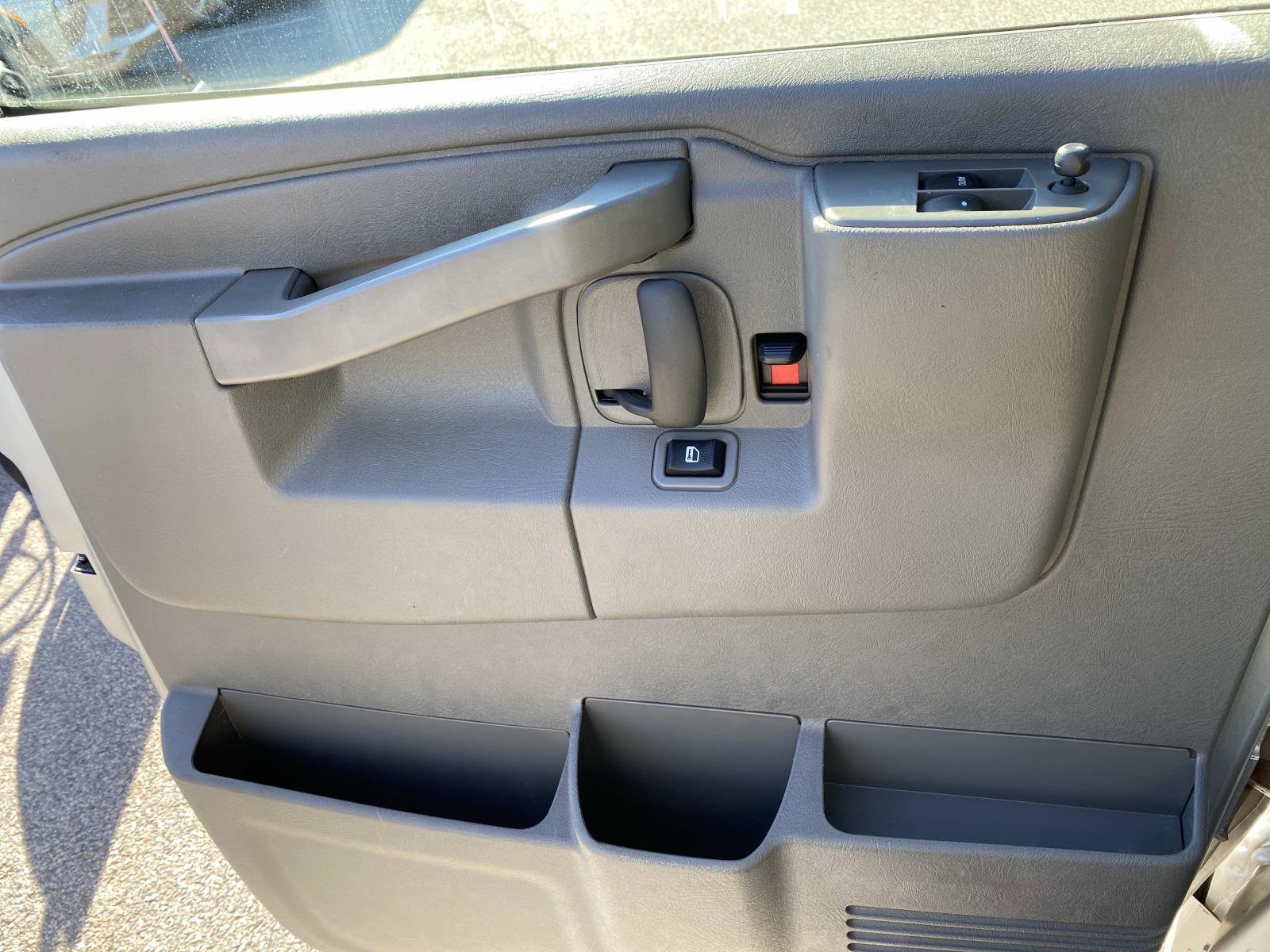 Used 2021 GMC Savana 2500 w/ Communications Package image 20