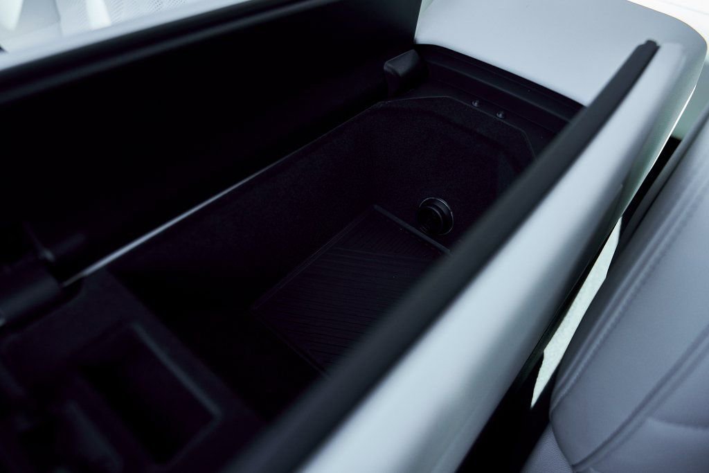 Used 2026 BMW 550e xDrive image 62