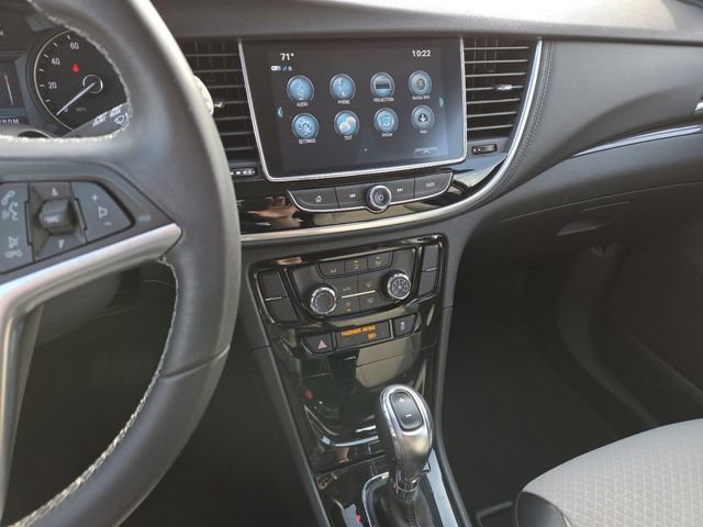 Certified 2021 Buick Encore Preferred image 30