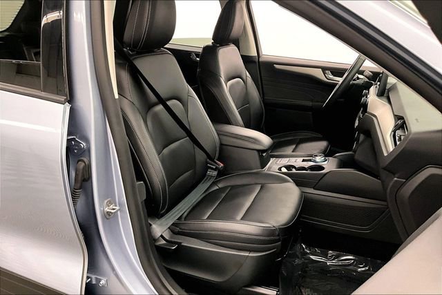 Used 2022 Ford Escape SEL image 8
