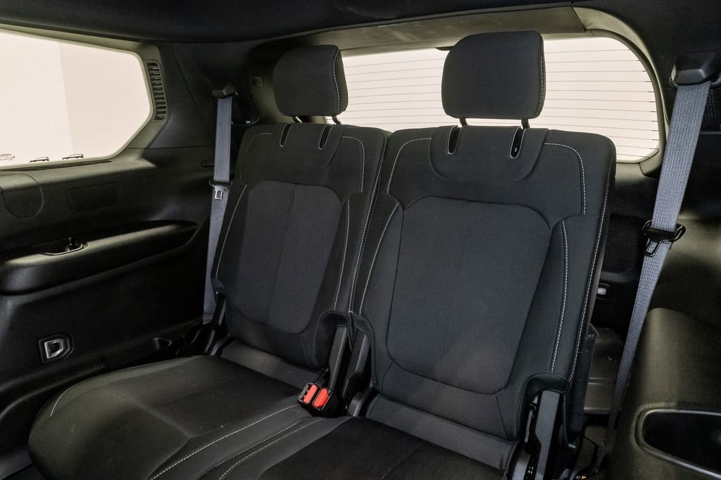 Used 2025 Jeep Grand Cherokee L Laredo image 28