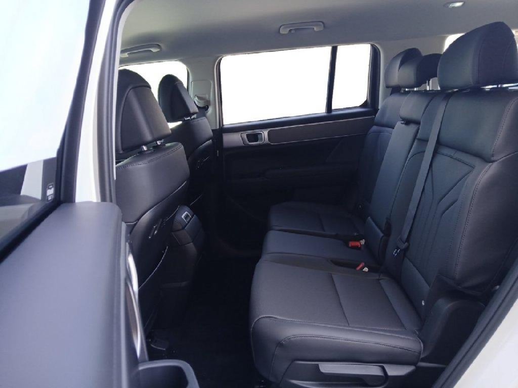 New 2026 Hyundai Santa Fe SEL FWD image 13