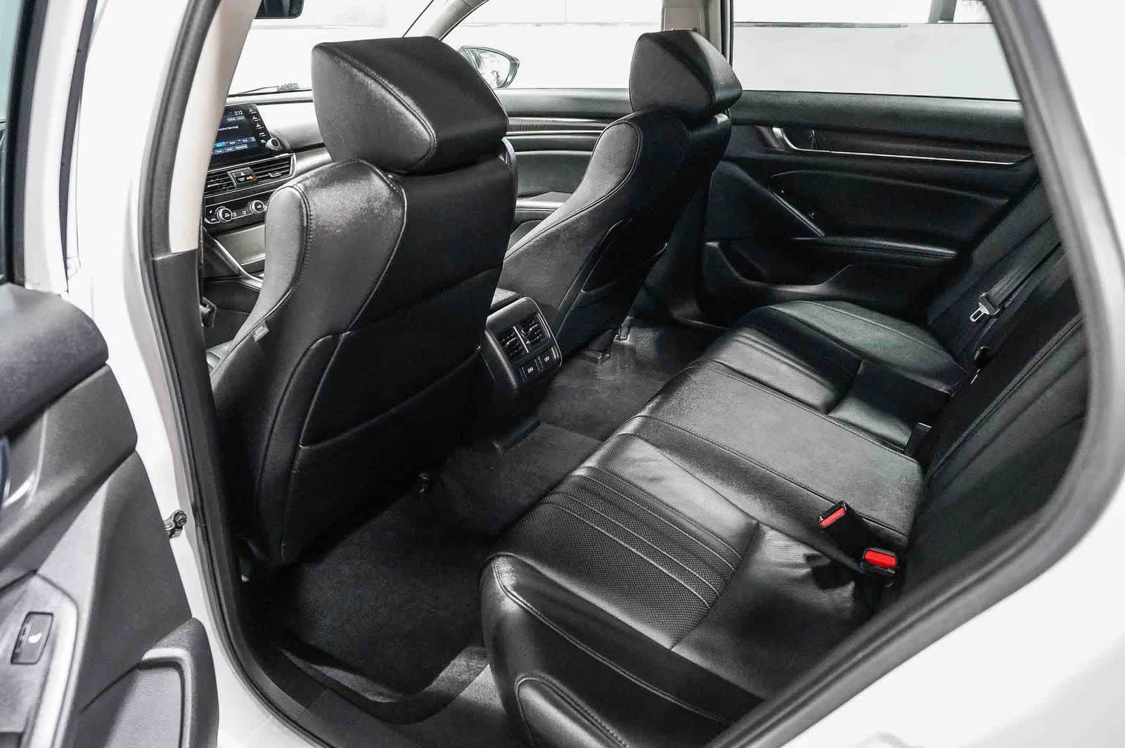 Used 2021 Honda Accord Touring image 19