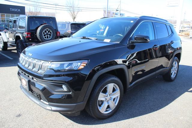 Used 2022 Jeep Compass Latitude w/ Convenience Group image 2